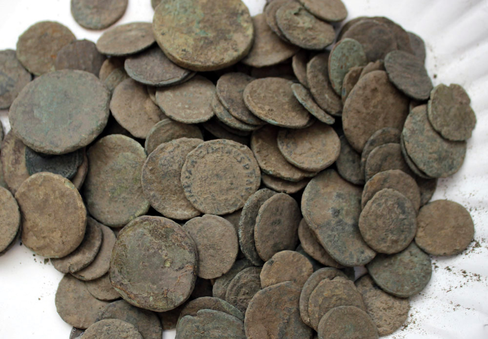 true-premium-uncleaned-roman-coins-noble-roman-coins